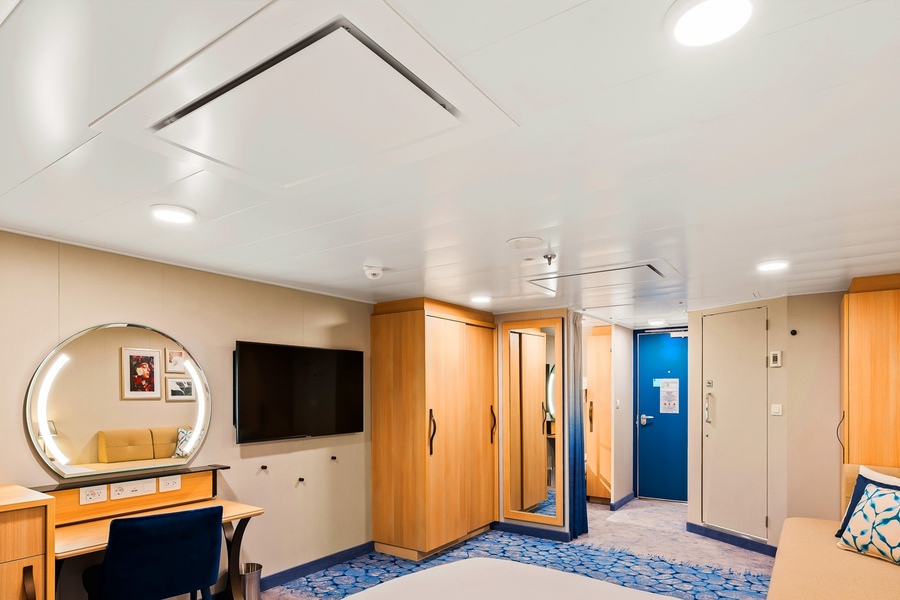 RCI Wonder of the Seas Spacious Interior.jpeg